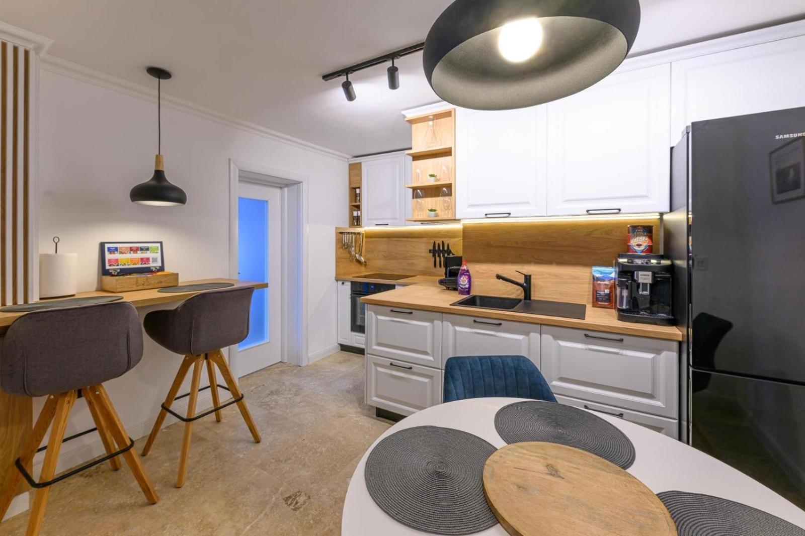 Five Stars Apartment Temešvár Exteriér fotografie