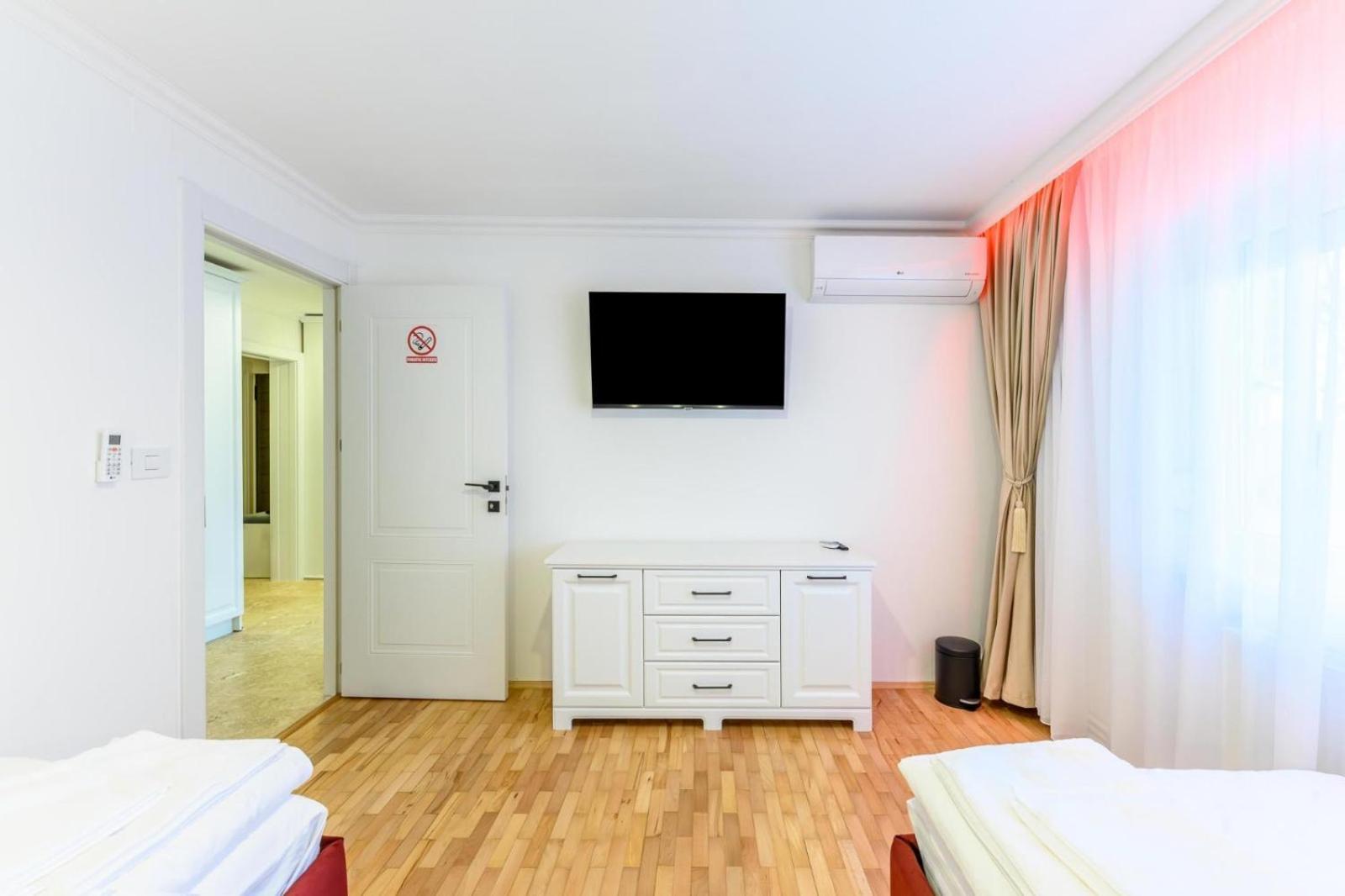 Five Stars Apartment Temešvár Exteriér fotografie